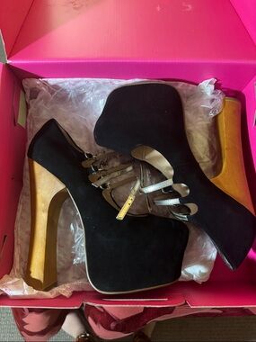 Black Suede Platform Pumps with wood Block Heel and silver straps